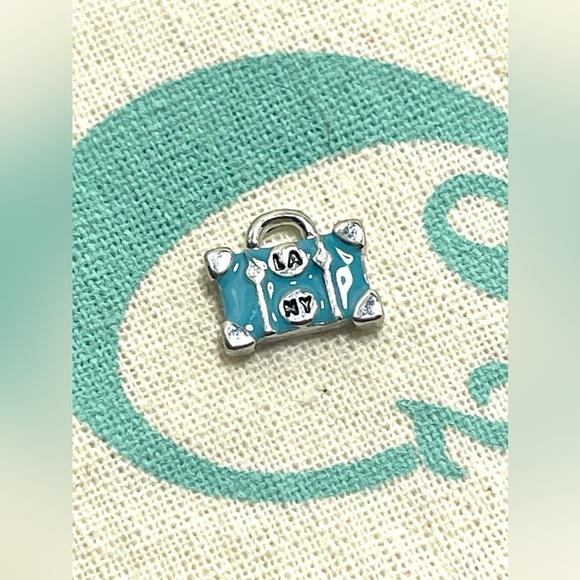 Origami Owl Living Lockets HTF Retired LA/NY Suitcase Charm - Picture 1 of 2